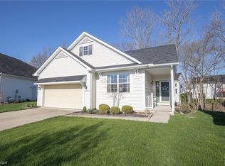 17664 River Valley Blvd, North Royalton, OH