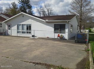 404A W Harrison Ave, Christopher, IL 62822