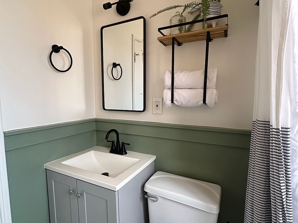 Full bathroom