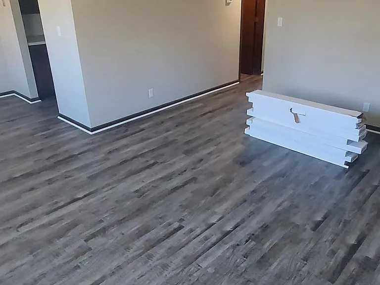 5725 Leavenworth Rd #5 — Photo 3