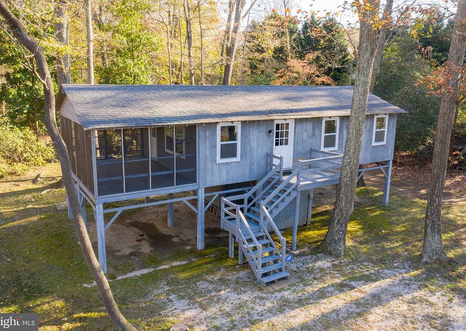 1st image of 1366 Sherwood Dr