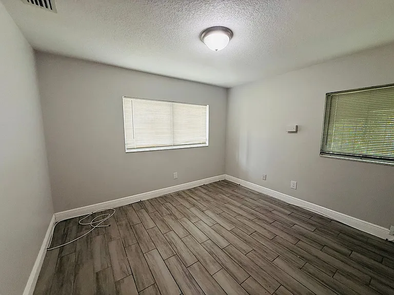 4203 E Yukon St — Photo 24