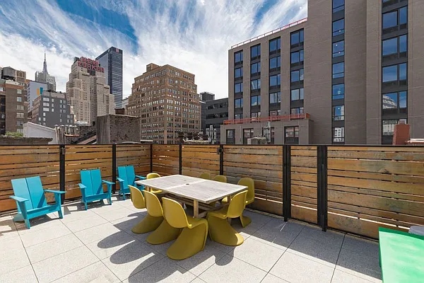 Rented by Carini Group | media 9