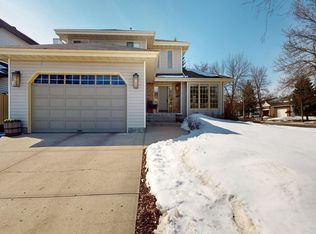 713 Burley Dr NW, Edmonton, AB T6R1W7
