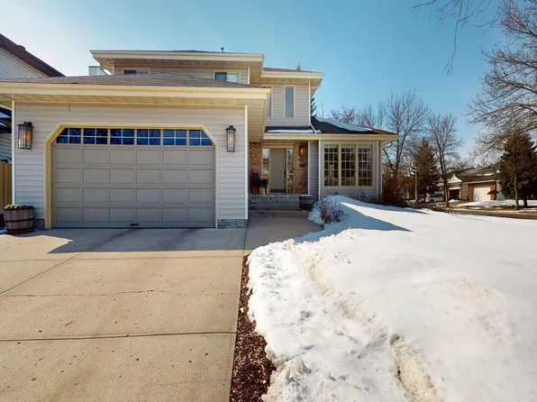 713 Burley Dr NW, Edmonton, AB T6R 1W7