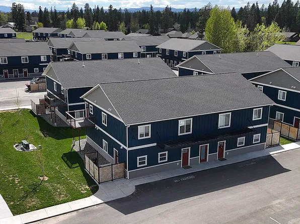 Silver Star Apartments