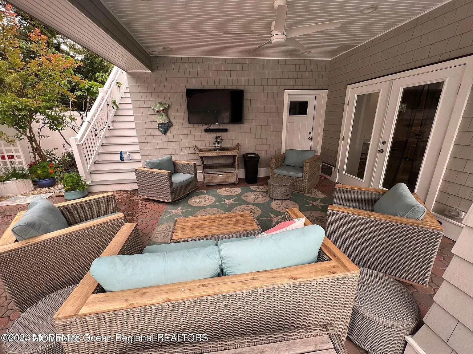 4 bed, 3.5 bath, 1997 sqft, $13,500 — Photo 3