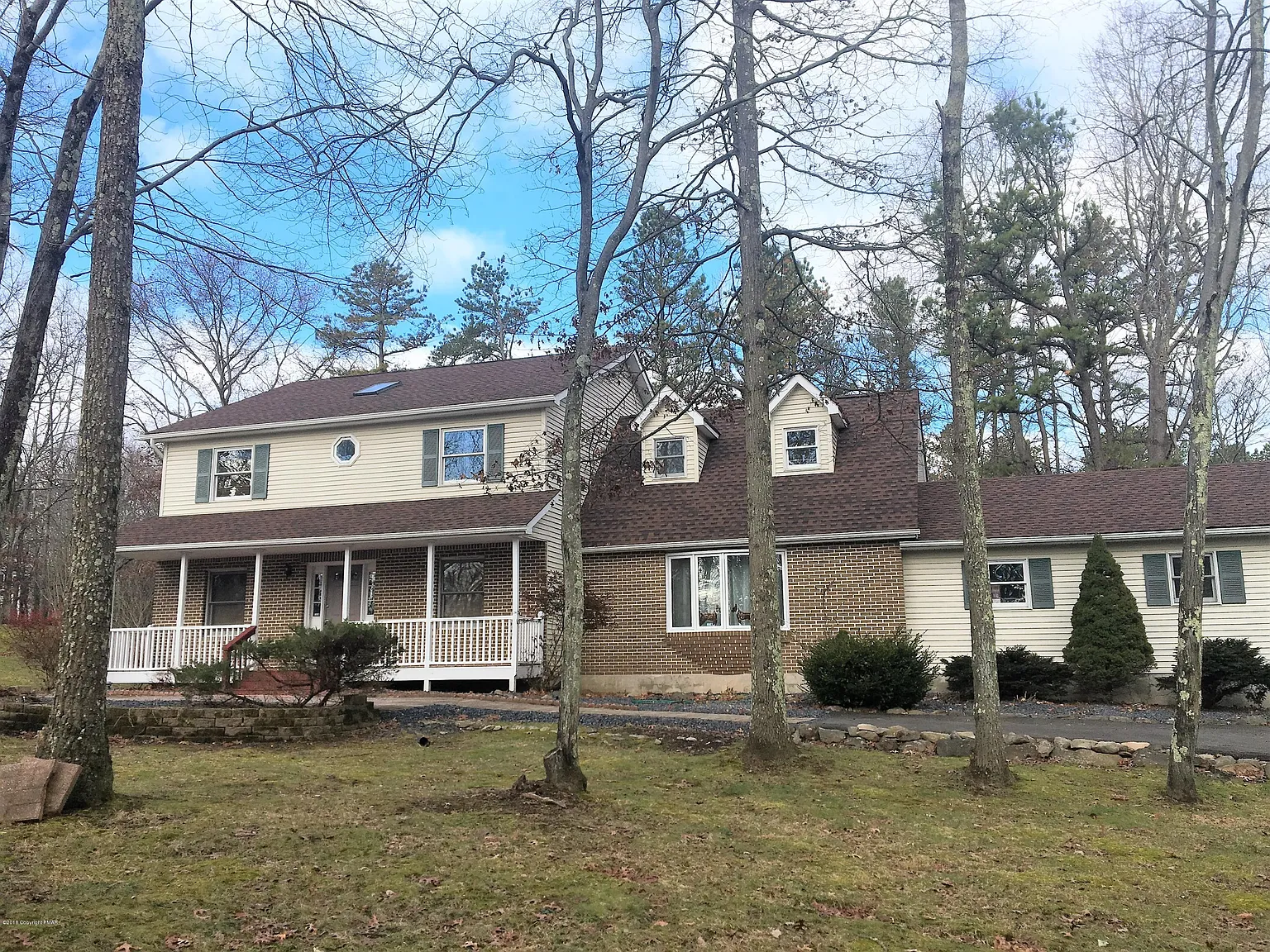 116 Woods Dr photo 1
