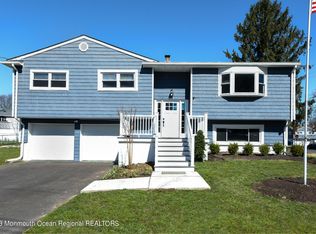 5 Alfred Ct, Neptune, NJ 07753