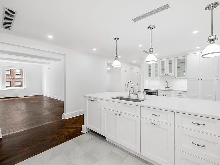 1085 Park Ave #3B — Photo 7