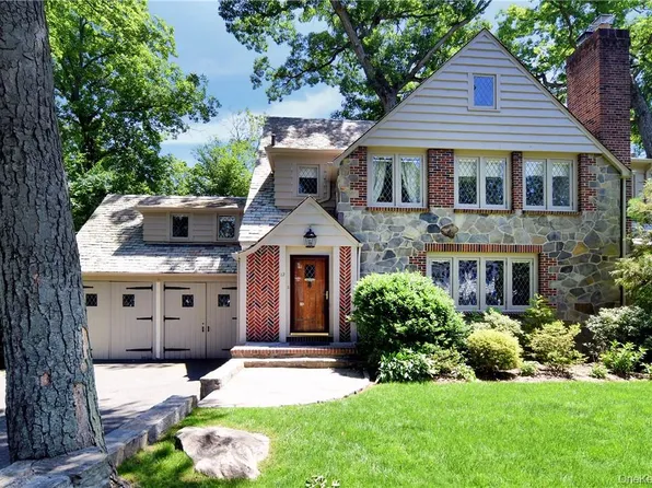 12 Barclay Rd, Scarsdale, NY 10583