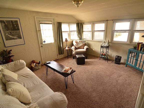 Large Bright Living Room