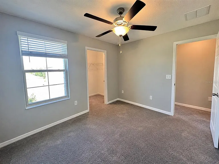 16717 Delia St — Photo 9