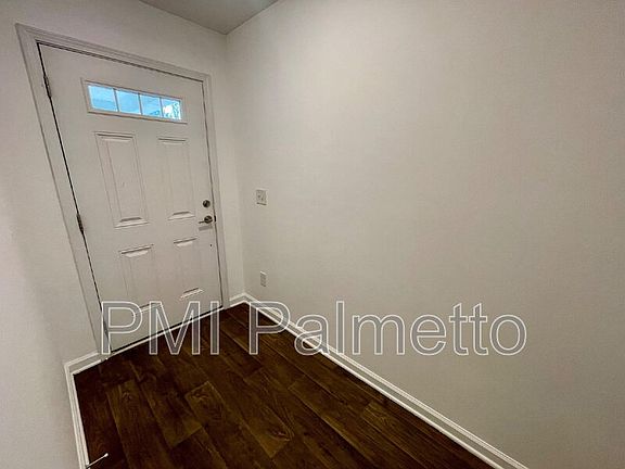 3rd image of 341 Liliana Dr
