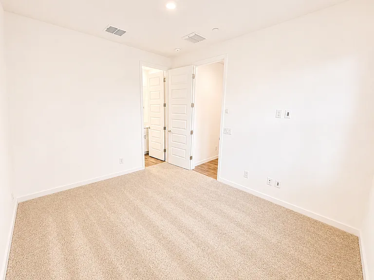 4043 E Brisa Dr — Photo 5