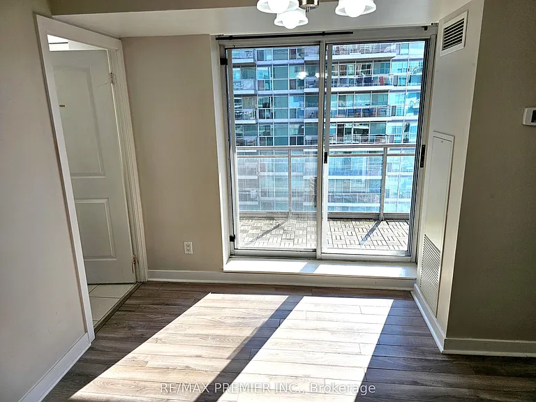 50 Lynn Williams St #2209 — Photo 7