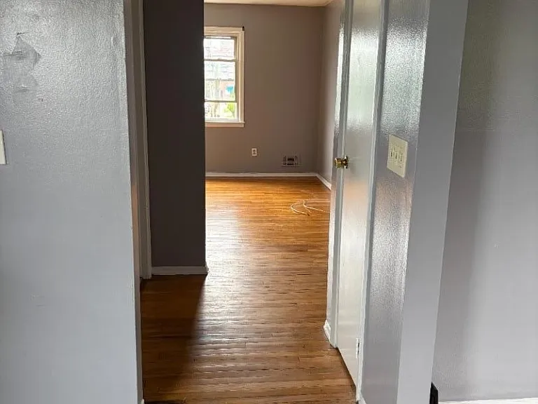 153 Martha Ave #2 — Photo 8