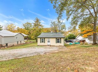 92 Inez Ave, Valley Park, MO