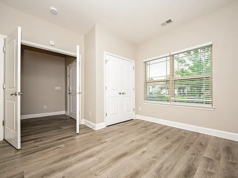 4974 Summersun Dr — Photo 9