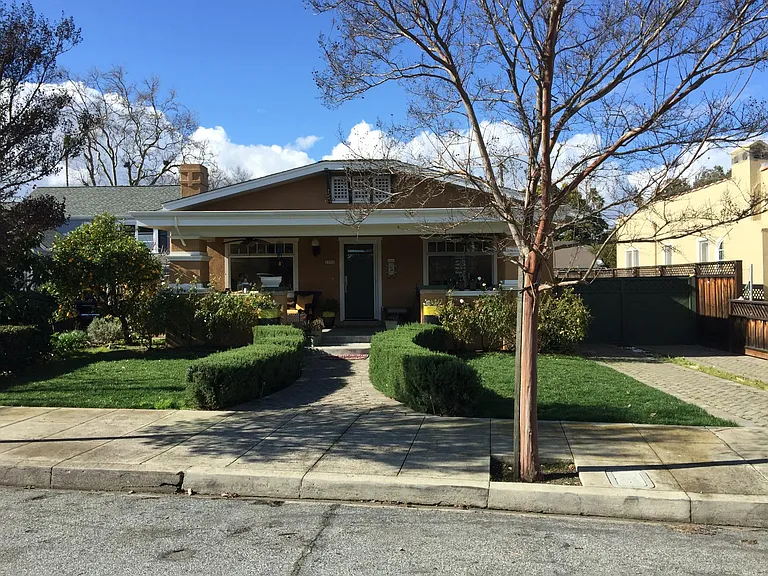 Yosemite Ave — Photo 11