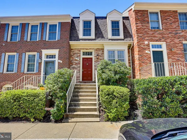 11 Grove Ridge Ct #70, Rockville, MD 20852