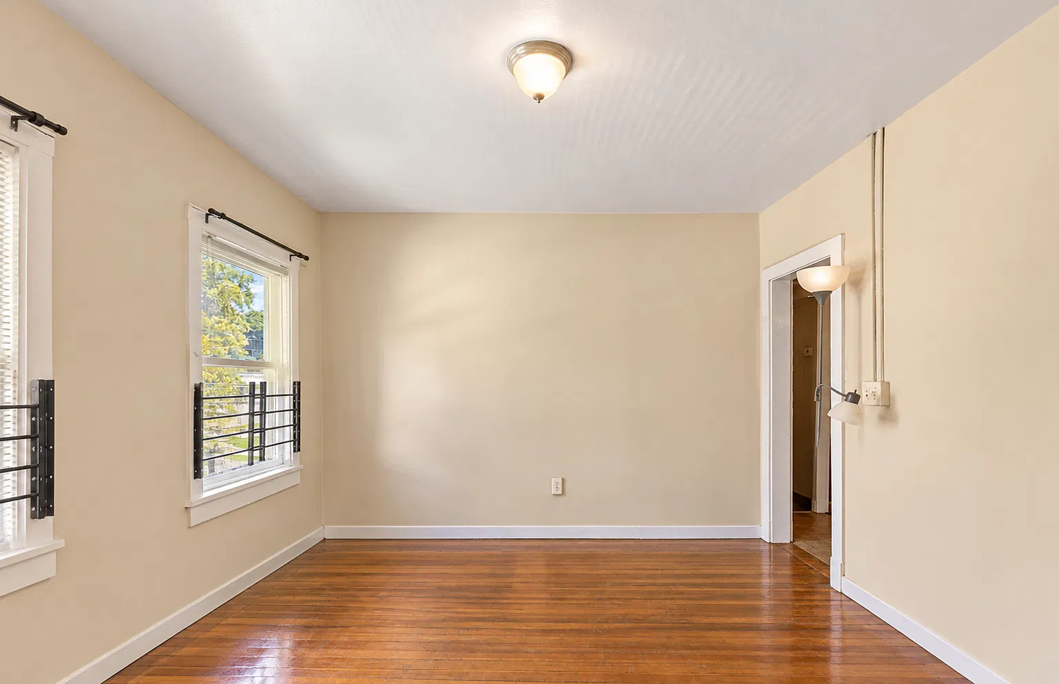3 bed, 800 sqft, $1,795 — Photo 4