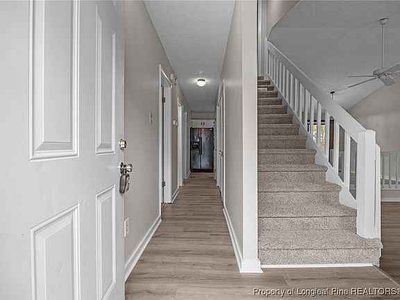 3rd image of 6486 Kelmscot Ct