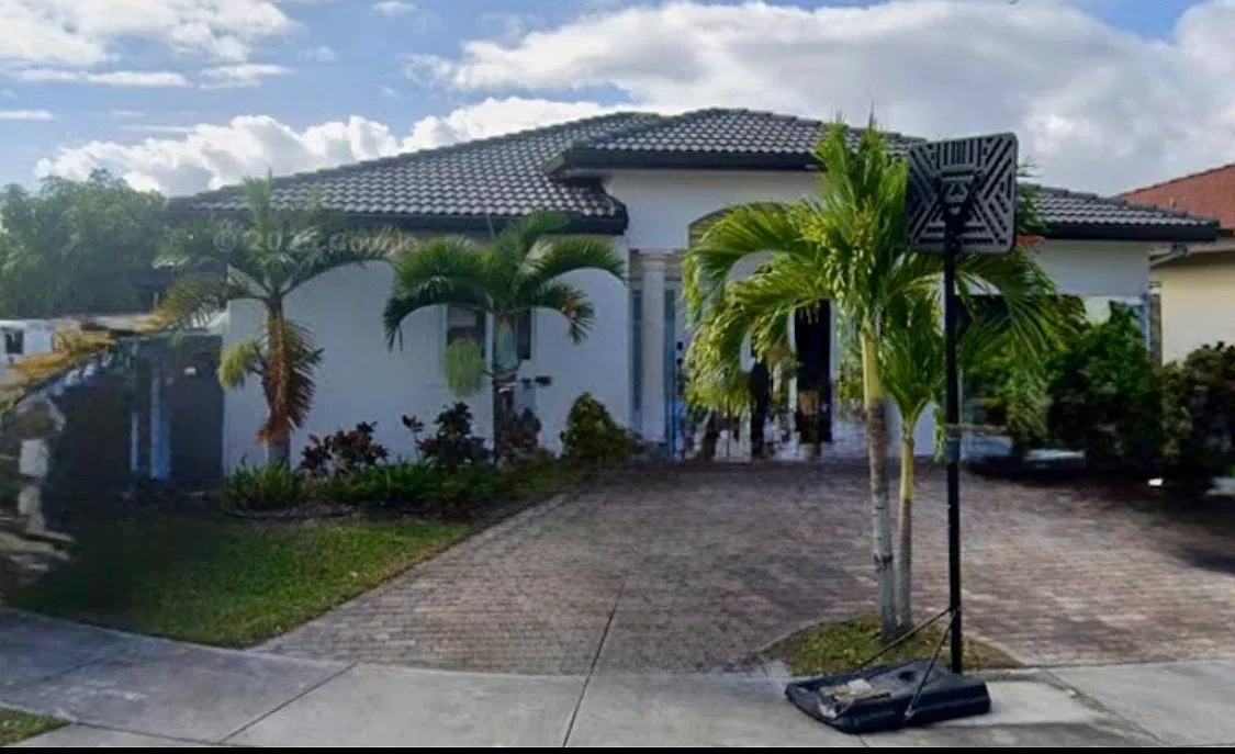 4 bed, 1700 sqft, $3,600 — Photo 3