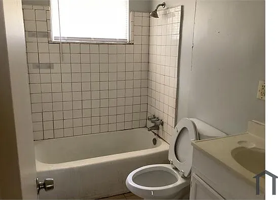 3205 Normandale Dr NW — Photo 5
