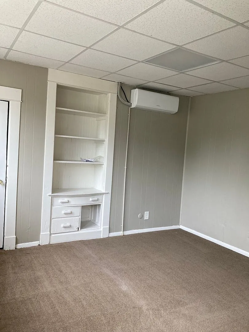 205 E Willard St — Photo 1