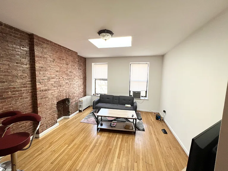 342 E 65th St #5FW — Photo 2