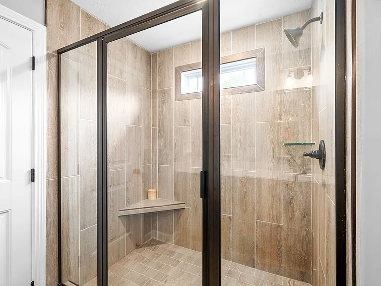 1607 Ellie Piper Cir — Photo 21