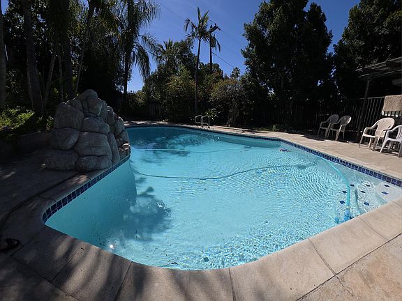 2nd image of 2272 Toluca Dr