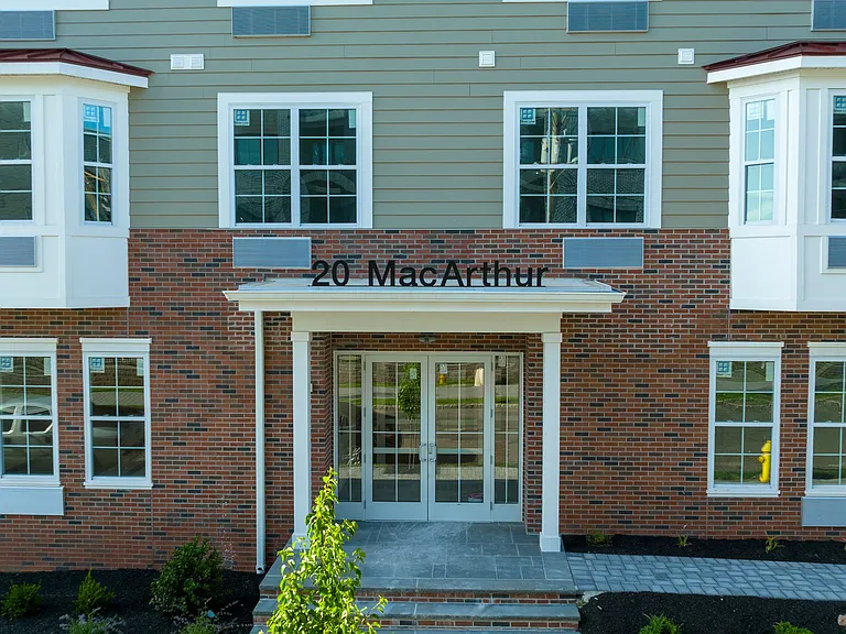 20A Macarthur Ave #307 — Photo 10