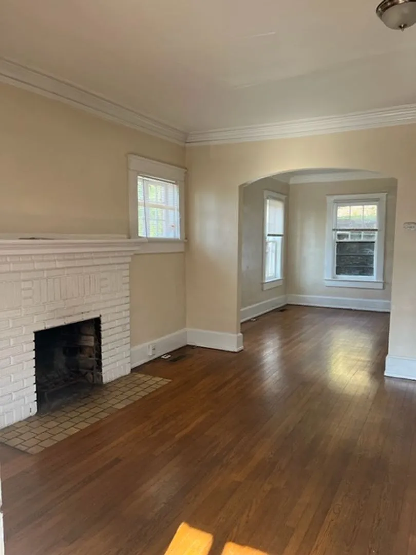 Building Photo - 1425 33rd St