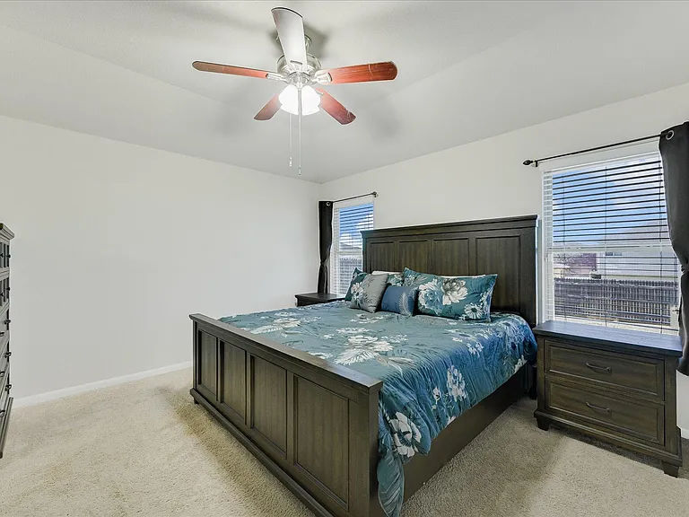 725 Pinnacle Dr — Photo 11