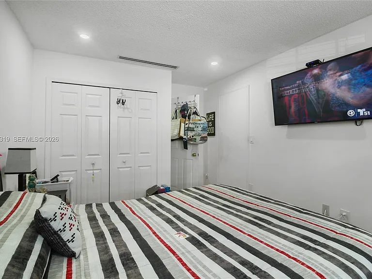 10135 SW 139th Pl — Photo 19