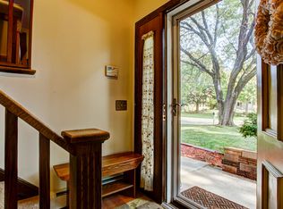 1777 Lindig St, Falcon Heights, MN 55113