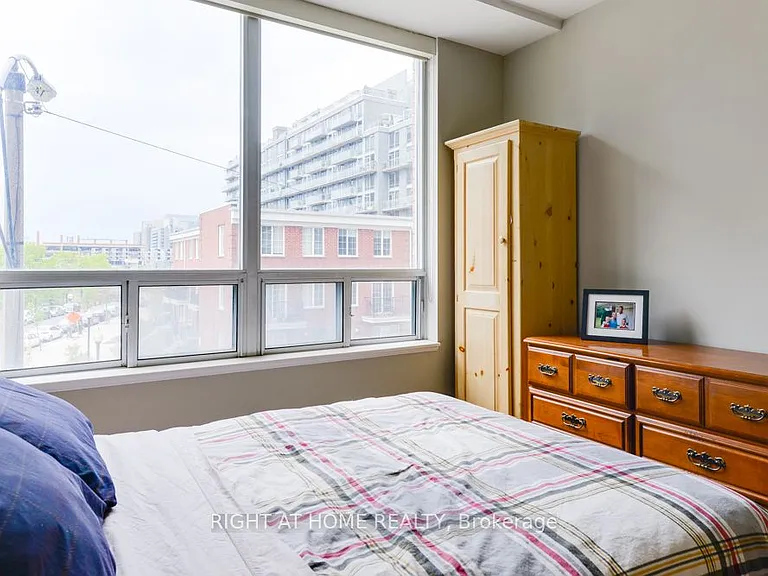 1 Shaw St #323 — Photo 13