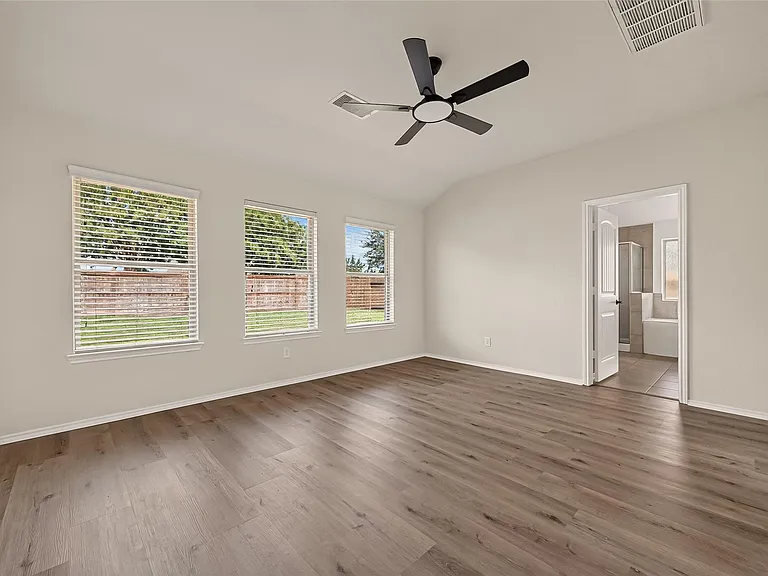 3314 Karleigh Way — Photo 32