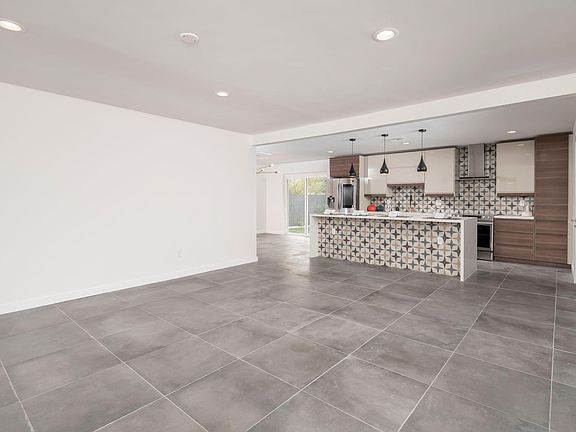 4th image of 3614 N 80th Pl