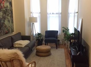 1832 W Superior St #1F, Chicago, IL 60622