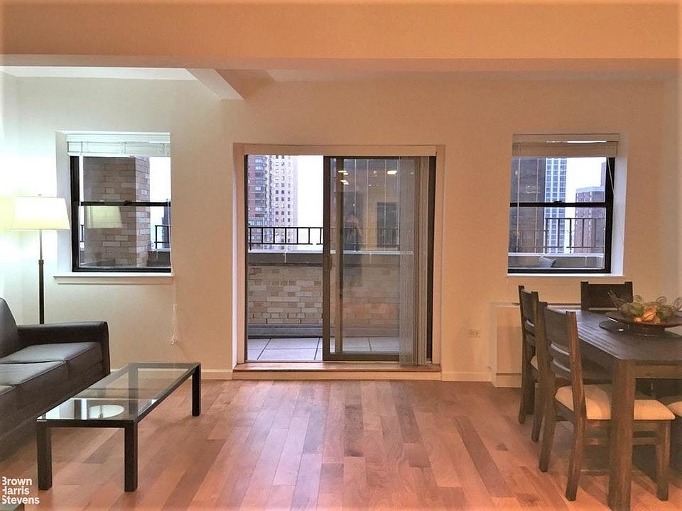 1st image of 150 W 51st St APT 2105