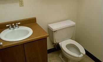 5th image of 653 Congress Park Dr