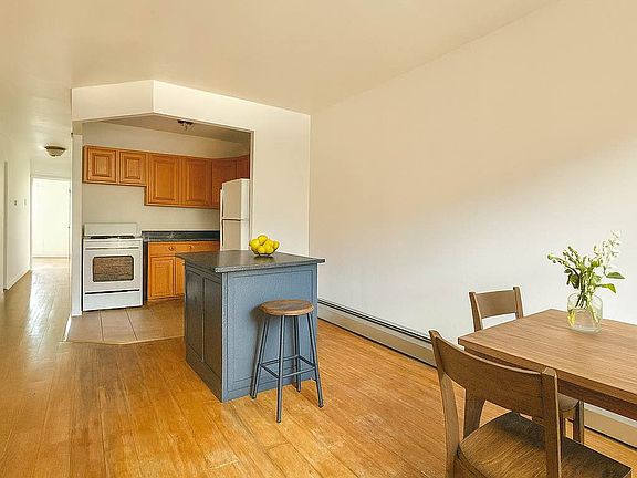 2nd image of 1664 Broadway #3