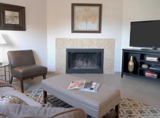 1071 Meadowlark Ct SE #3, Rio Rancho, NM 87124