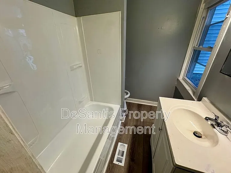 1141 Brabec St — Photo 11