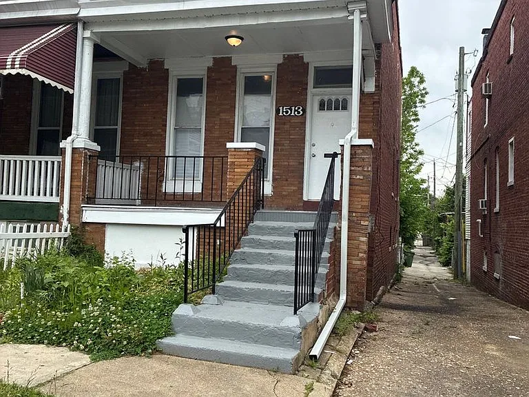 1513 N Ellamont St — Photo 1