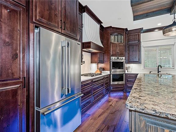 Drawers & solid surface counters