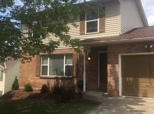 10 Woodbury Ln, Alexandria, KY 41001